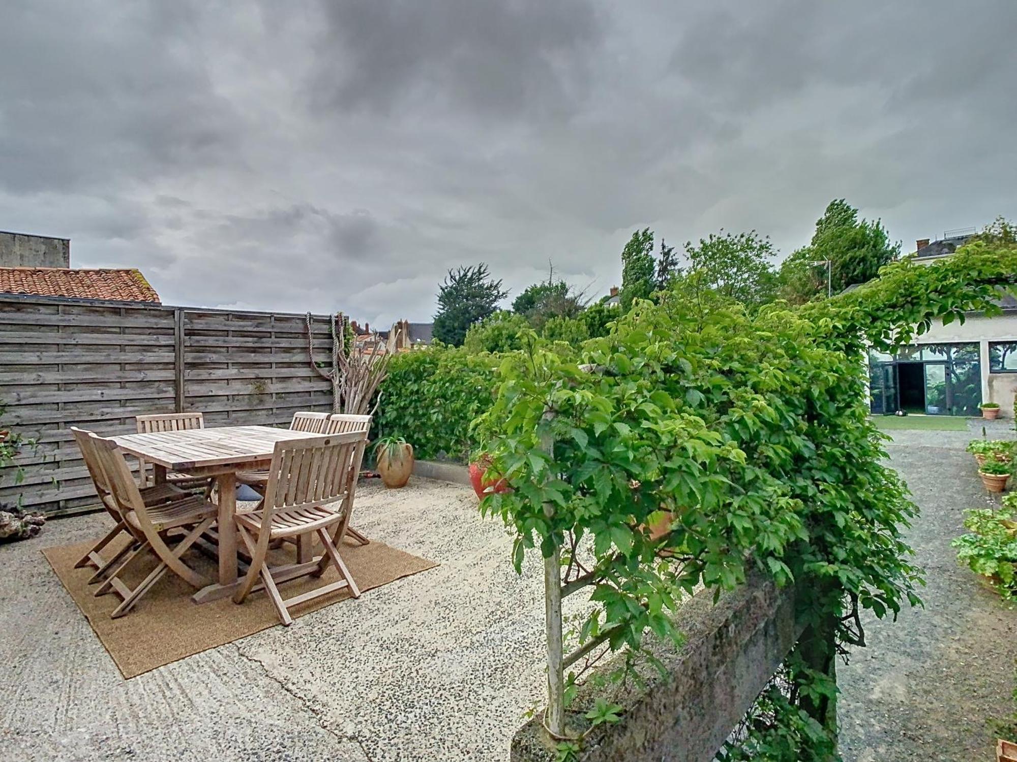 La Terrasse - Charmante Maison Cholet Extérieur photo